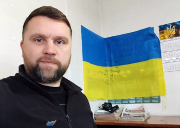 «Як мені її не друкувати?»: головред «Межівського меридіана» Євген Хрипун – про свою газету, в редакцію якої влучив каб 3 «Як мені її не друкувати?»: головред «Межівського меридіана» Євген Хрипун – про свою газету, в редакцію якої влучив каб