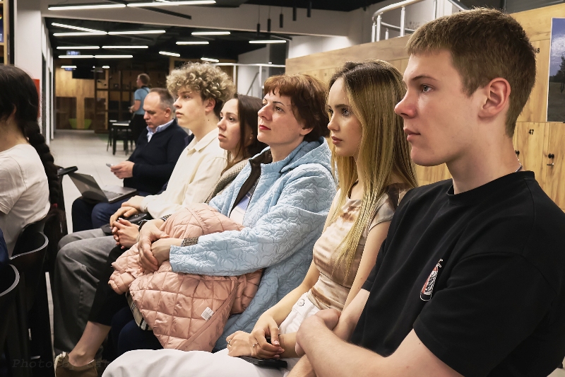 У Дніпрі нагородили лауреатів конкурсу «Я – журналіст!» 12