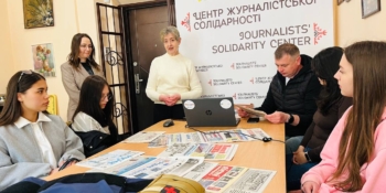Напис «PRESS» на бронежилеті не зажди захищає: херсонська медійниця Валентина Пестушко поділилась досвідом зі студентами