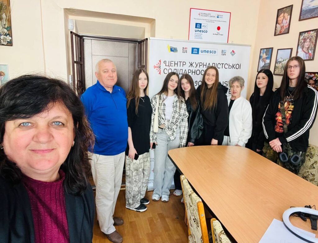 «Не вдалося зробити фоторепортаж з першої спроби – вийде з другої, третьої»: майстер-клас від журналіста Михайла Мазура в Івано-Франківському ЦЖС 2