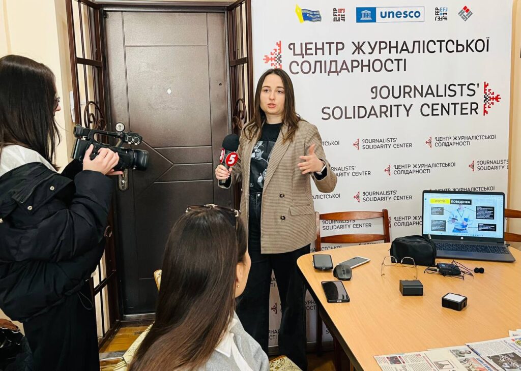Напис «PRESS» на бронежилеті не зажди захищає: херсонська медійниця Валентина Пестушко поділилась досвідом зі студентами 8