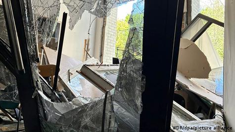 «Працюємо»: офіси DW і ARD у Києві постраждали від атаки, але команди продовжують роботу 18 «Працюємо»: офіси DW і ARD у Києві постраждали від атаки, але команди продовжують роботу 1