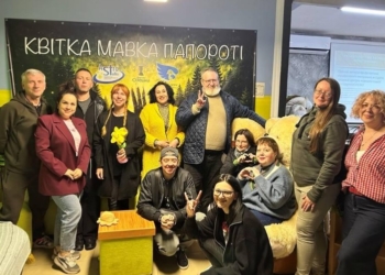 Від тривоги до стабільності: в Одесі журналістам розповіли про техніки заземлення 18 Від тривоги до стабільності: в Одесі журналістам розповіли про техніки заземлення