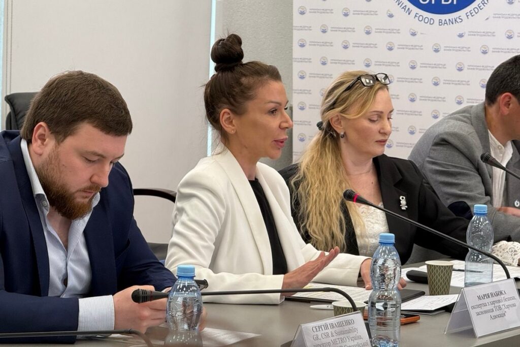 Круглий стіл: дискусія про розвиток системи банків продовольства та стандартів продовольчої безпеки 3