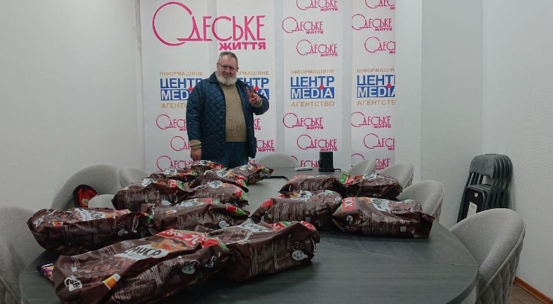 В Одесі журналістські родини отримали солодкі набори для дітей 3