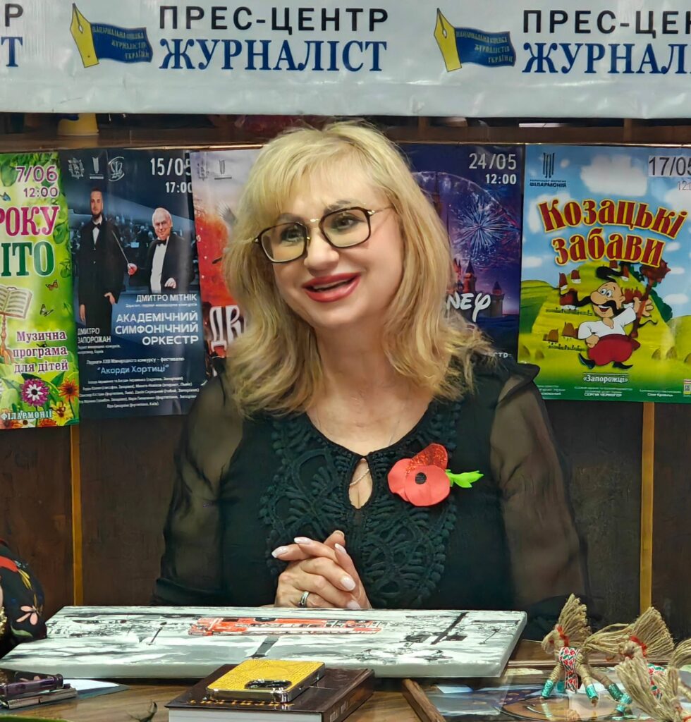 У Запоріжжі,  за 25 кілометрів від лінії фронту, творить єдина прифронтова філармонія України: зустріч з медійниками 7
