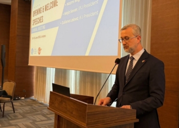 «Коли журналіст опиняється за ґратами, за ґратами опиняється і частина правди», – Наріман Джелял на Щорічних зборах Європейської федерації журналістів 2 «Коли журналіст опиняється за ґратами, за ґратами опиняється і частина правди», – Наріман Джелял на Щорічних зборах Європейської федерації журналістів
