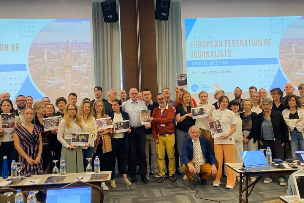Європейська федерація журналістів ухвалила три резолюції про підтримку України 18 Європейська федерація журналістів ухвалила три резолюції про підтримку України 1