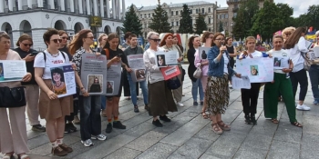 На Майдані Незалежності відбудеться акція на підтримку полонених жінок 18 На Майдані Незалежності відбудеться акція на підтримку полонених жінок