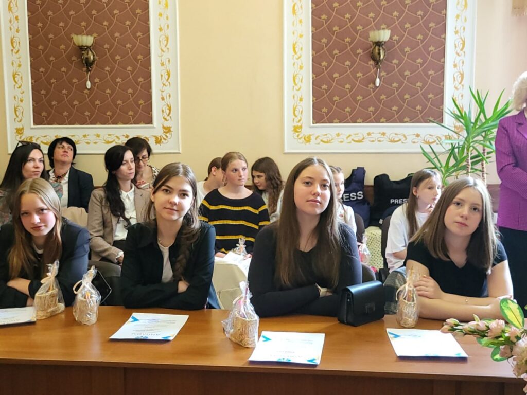 У Львові підписали Меморандум про розвиток молодіжної журналістики 24 У Львові підписали Меморандум про розвиток молодіжної журналістики 7