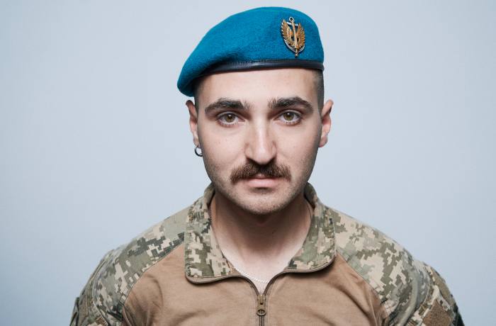 «Він показував справжню війну»: історія документаліста та морського піхотинця Костянтина «Крапки» Гузенка 5