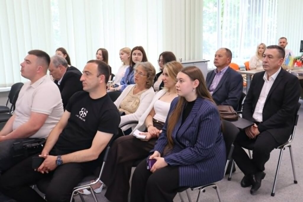 «Реалії без прикрас»: в Івано-Франківську студенти-журналісти презентували восьмий випуск свого видавничого проєкту 4