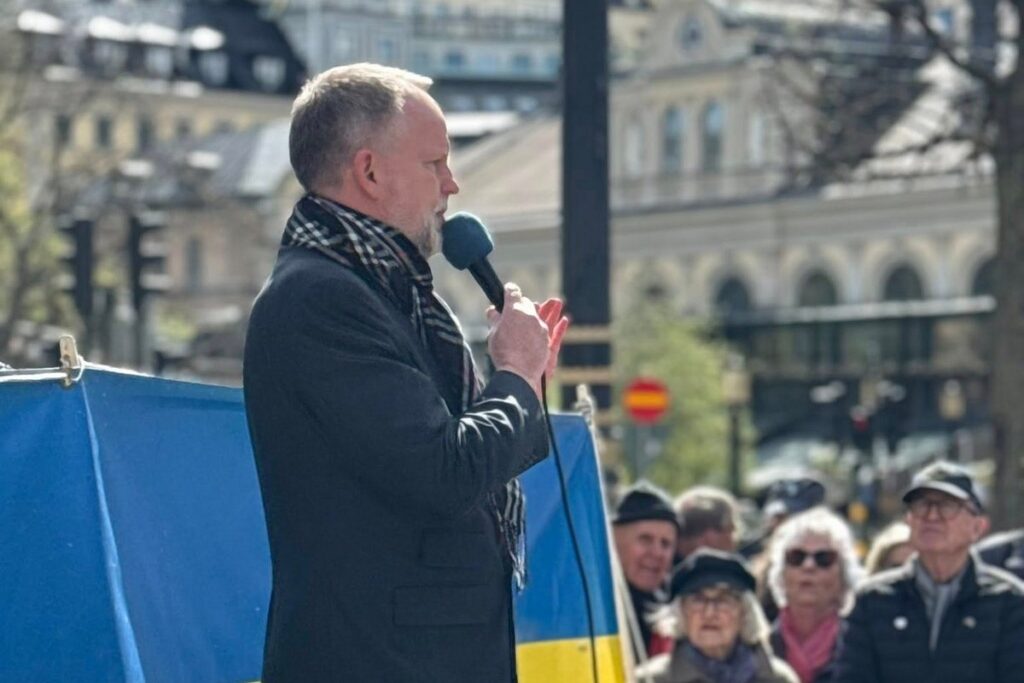 Чотири роки щопонеділка: Стокгольм відмовляється забути Україну 5