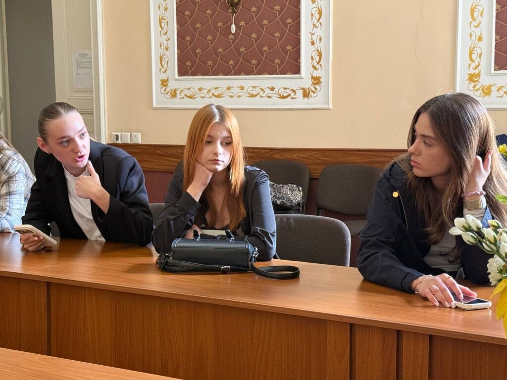 Львівські студенти-журналісти стануть практикантами Центру журналістської солідарності 19 Львівські студенти-журналісти стануть практикантами Центру журналістської солідарності 2
