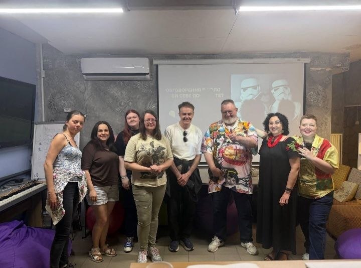 Громовідвід для емоцій: безпечні способи проживання агресії та напруги 17 Громовідвід для емоцій: безпечні способи проживання агресії та напруги