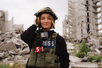 «Питання, наскільки ти близько до фронту, вже відносне»: Ольга Каліновська – про нові небезпеки роботи під ударами дронів