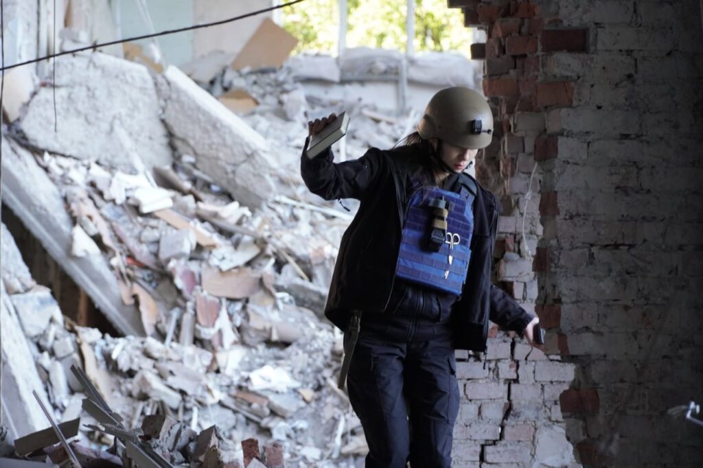 «Журналісти мають працювати там, де дійсно потрібні»: воєнна кореспондентка Ірина Сампан