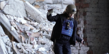 «Журналісти мають працювати там, де дійсно потрібні»: воєнна кореспондентка Ірина Сампан 18 «Журналісти мають працювати там, де дійсно потрібні»: воєнна кореспондентка Ірина Сампан
