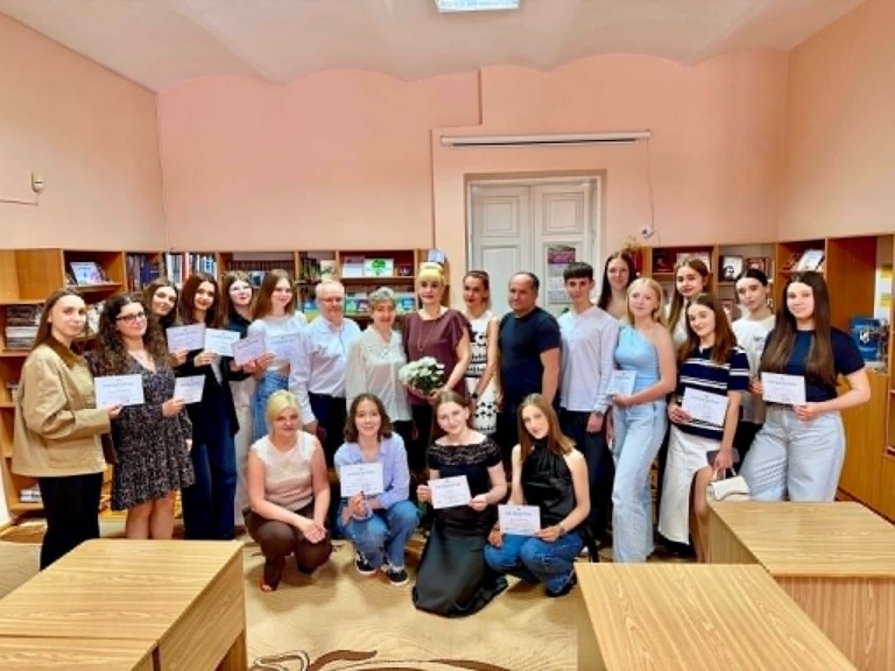 В Івано-Франківську підбили підсумки навчального року в Школі журналістики 17 В Івано-Франківську підбили підсумки навчального року в Школі журналістики