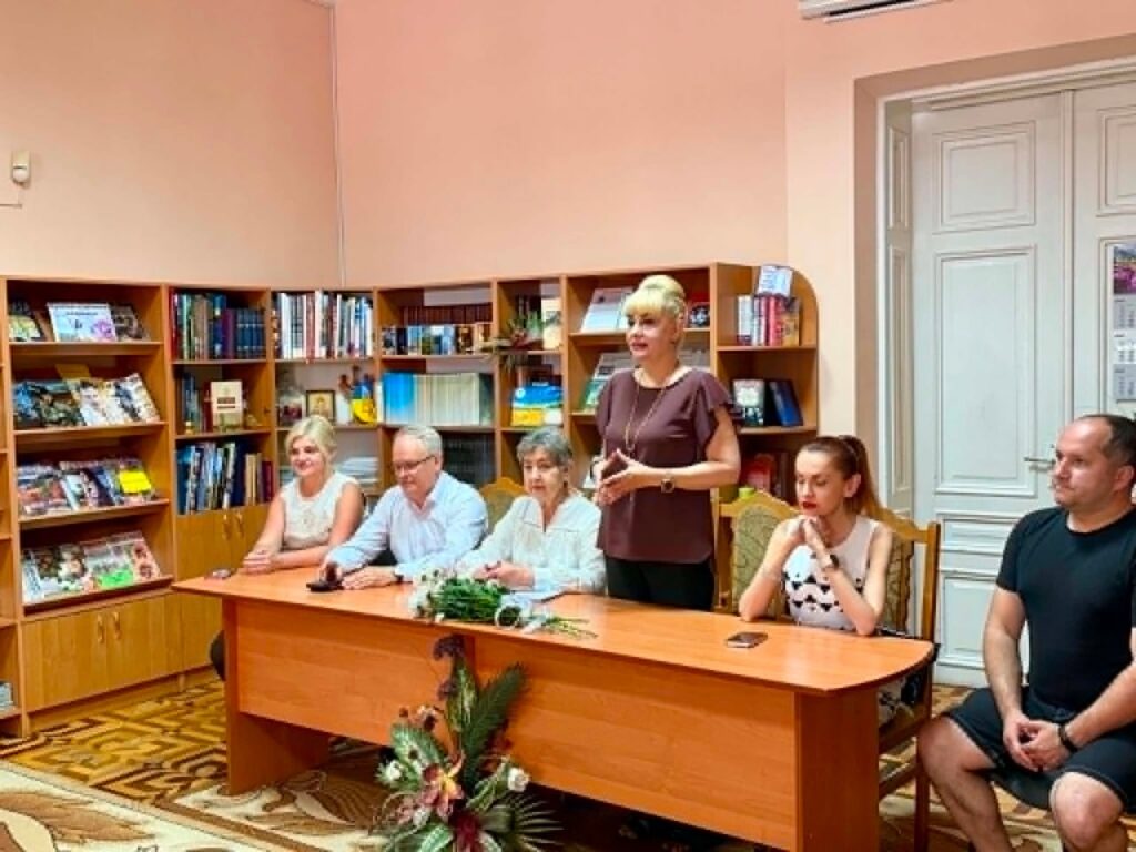 В Івано-Франківську підбили підсумки навчального року в Школі журналістики 20 В Івано-Франківську підбили підсумки навчального року в Школі журналістики 3