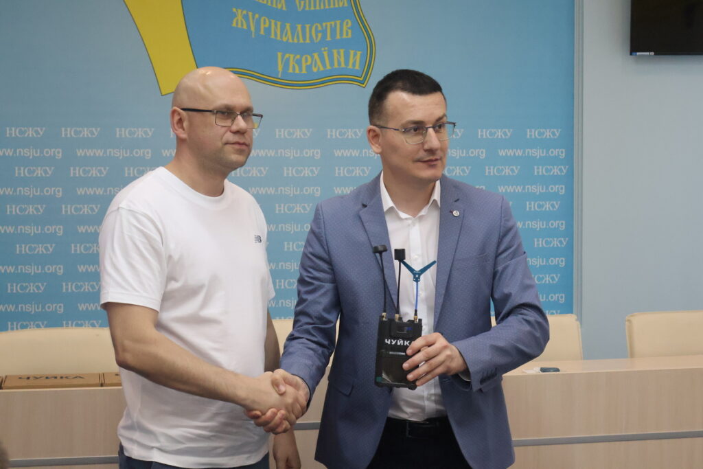 «Мусимо зупинити смертельний тренд – атаки дронів на журналістів». НСЖУ працює над посиленням безпеки медійників 22 «Мусимо зупинити смертельний тренд – атаки дронів на журналістів». НСЖУ працює над посиленням безпеки медійників 5