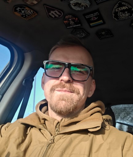 Волонтерив для безпеки колег, а потім сам обрав шлях воїна: історія медійника Володимира Фоміченка-Закуцького 20 Волонтерив для безпеки колег, а потім сам обрав шлях воїна: історія медійника Володимира Фоміченка-Закуцького 3