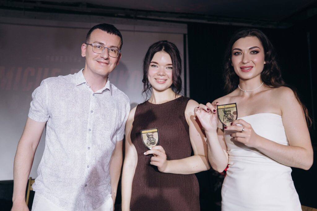 Проєкту «На лінії вогню» Ірини Сампан — рік 23 Проєкту «На лінії вогню» Ірини Сампан — рік 6
