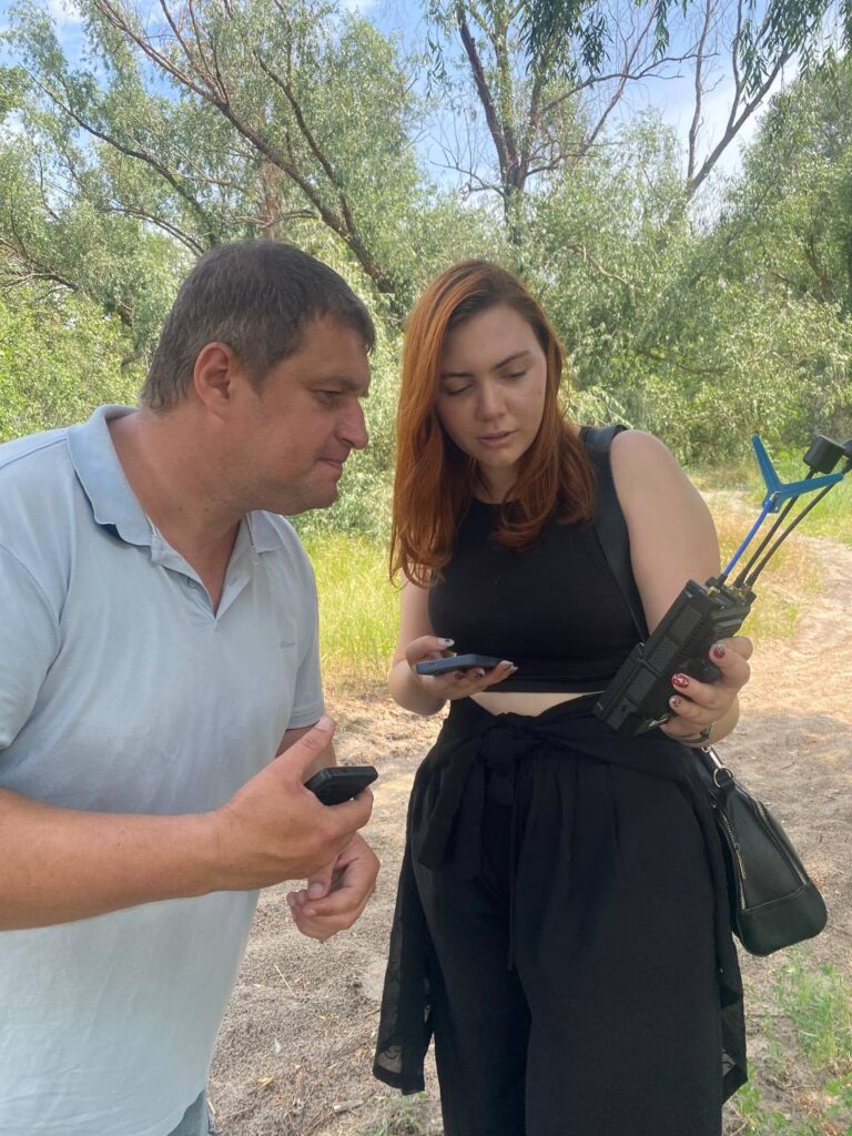 Тепер у Запоріжжі «Чуйки» потрібні медійникам не лише для роботи на прифронтових територіях 18 Тепер у Запоріжжі «Чуйки» потрібні медійникам не лише для роботи на прифронтових територіях 1