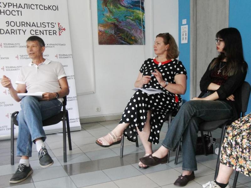 «Тобі здалося»: як працює газлайтинг і чому він змушує нас сумніватися в собі 17 «Тобі здалося»: як працює газлайтинг і чому він змушує нас сумніватися в собі