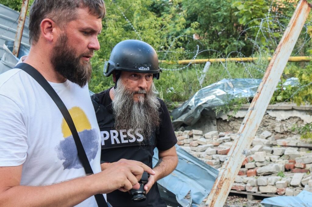Сказати «ні», навіть якщо герої сюжету чи журналісти готові йти на невиправданий ризик: фіксер Юрій Ларін про нові безпекові виклики
