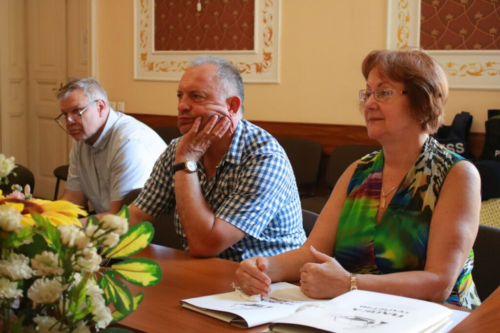 Шлях до виживання локальних медіа обговорили у Львівському Центрі журналістської солідарності 20 Шлях до виживання локальних медіа обговорили у Львівському Центрі журналістської солідарності 3