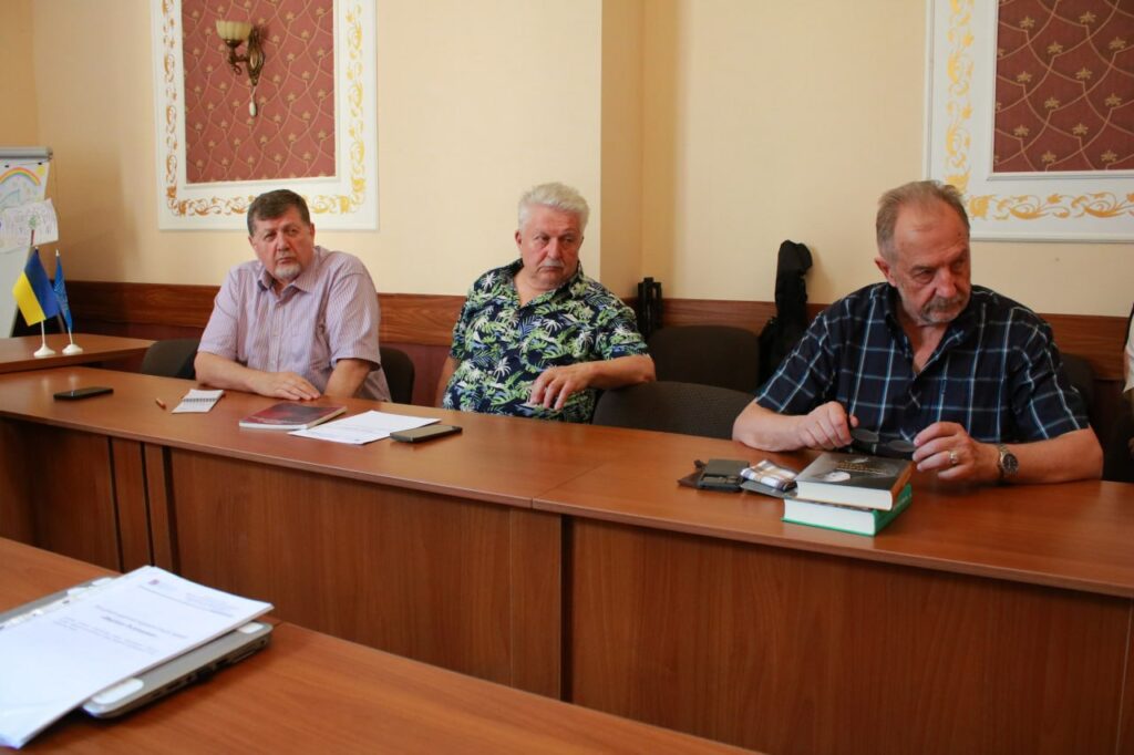 Шлях до виживання локальних медіа обговорили у Львівському Центрі журналістської солідарності 23 Шлях до виживання локальних медіа обговорили у Львівському Центрі журналістської солідарності 6