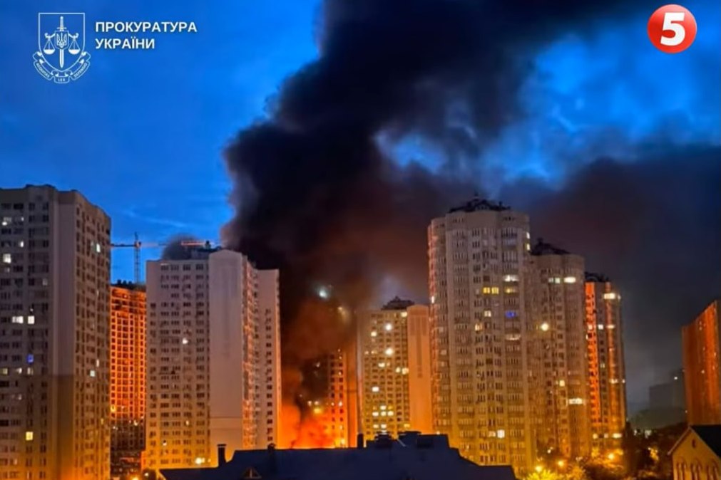 Втрачено студію і 80% обладнання: «5 канал» після удару РФ по Києву призупинив телемовлення 20 Втрачено студію і 80% обладнання: «5 канал» після удару РФ по Києву призупинив телемовлення 3