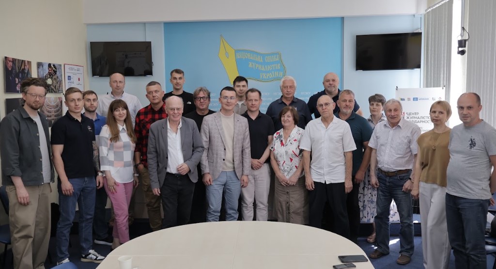 Залишити біль поза кадром, або як міжнародна журналістська солідарність допоможе психологічному відновленню українських журналістів 6