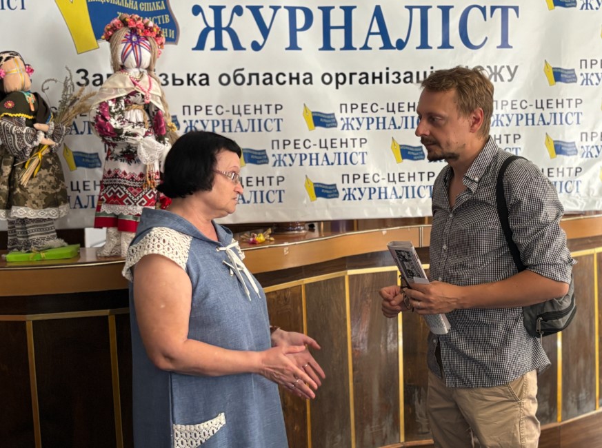 Головна редакторка оріхівської газети «Трудова слава» Світлана Карпенко: «Запорізький ЦЖС – це відчутна допомога для редакцій, які продовжують працювати попри всі виклики» 21 Головна редакторка оріхівської газети «Трудова слава» Світлана Карпенко: «Запорізький ЦЖС – це відчутна допомога для редакцій, які продовжують працювати попри всі виклики» 4