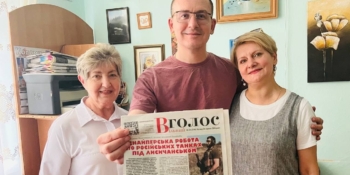 1500 примірників — 1500 зв’язків із читачами: Сергій Томіленко розпочав візит на Прикарпаття з редакції «Вільного голосу»