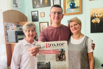 1500 примірників — 1500 зв’язків із читачами: Сергій Томіленко розпочав візит на Прикарпаття з редакції «Вільного голосу»