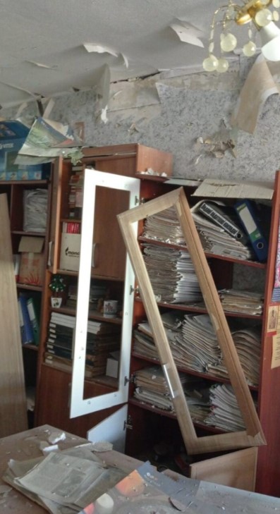 Внаслідок ворожої атаки потрощено редакцію газети «Вісті Барвінківщини» 19 Внаслідок ворожої атаки потрощено редакцію газети «Вісті Барвінківщини» 2