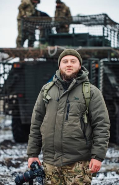Фотокореспондент, а нині військовий Ігор Гур’єв: «Для мене велика честь бути частиною такої дружної, свідомої, прогресивної команди» 20 Фотокореспондент, а нині військовий Ігор Гур’єв: «Для мене велика честь бути частиною такої дружної, свідомої, прогресивної команди» 3