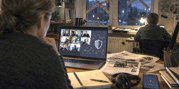 «Не розповідай, а покажи»: на черговій зустрічі Frontline Press ішлося про майстерність історій і захист від російського ІПСО