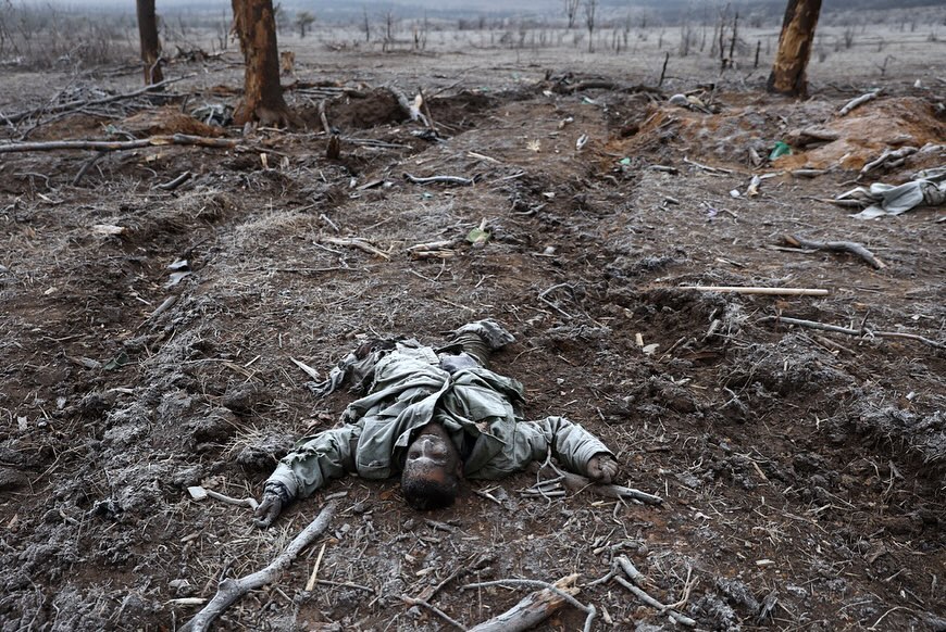 «Для фотографа сьогодні немає безпечної відстані на фронті», – фотокореспондент Анатолій Степанов 29 «Для фотографа сьогодні немає безпечної відстані на фронті», – фотокореспондент Анатолій Степанов 12