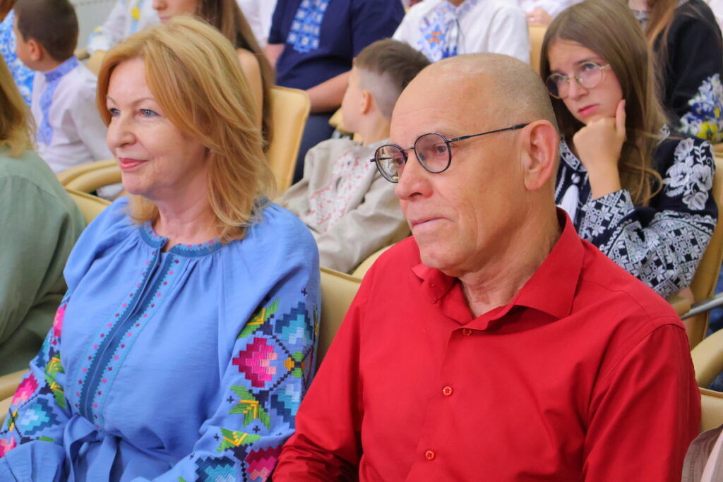 Коли мистецтво об’єднує: історія створення телепередач «КОЛО НЕЗЛАМНИХ» 26 Коли мистецтво об’єднує: історія створення телепередач «КОЛО НЕЗЛАМНИХ» 9