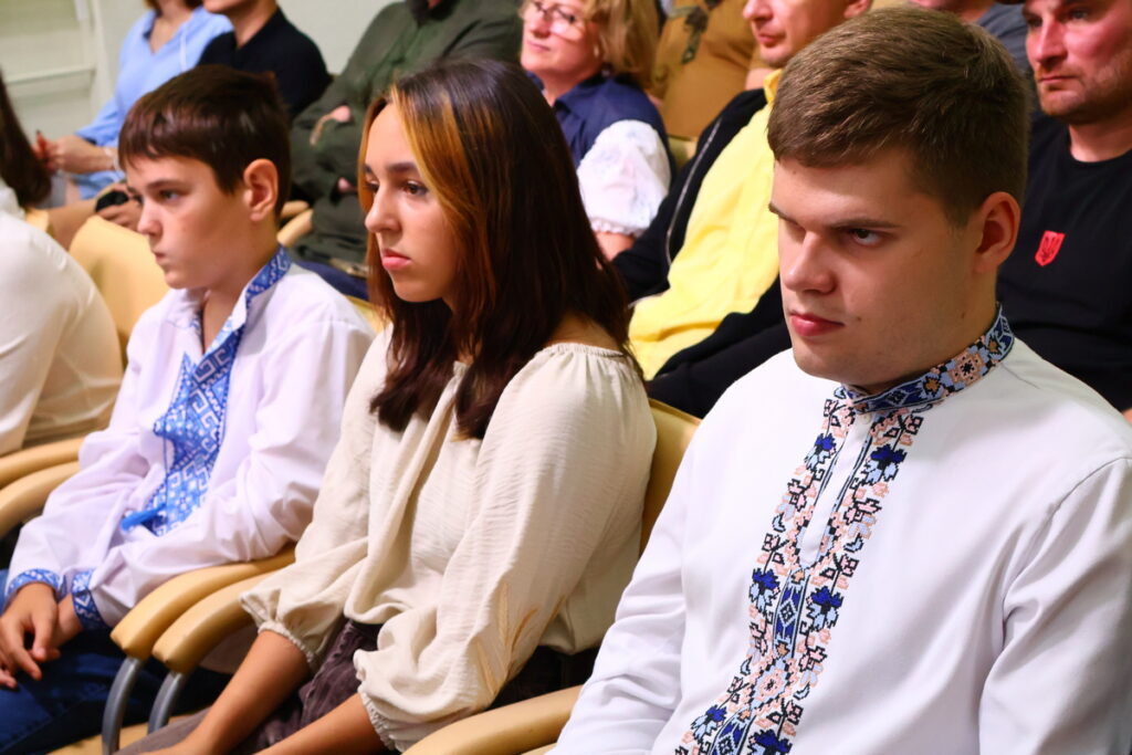 Коли мистецтво об’єднує: історія створення телепередач «КОЛО НЕЗЛАМНИХ» 31 Коли мистецтво об’єднує: історія створення телепередач «КОЛО НЕЗЛАМНИХ» 14