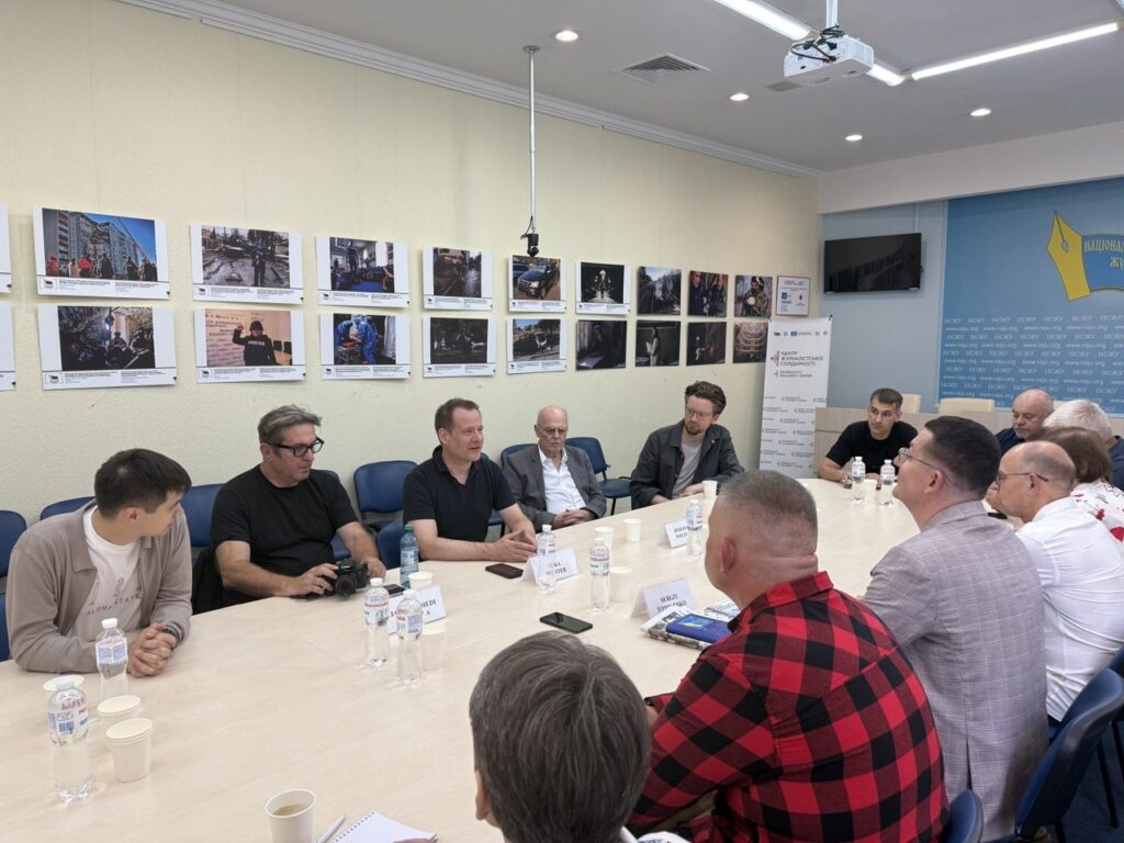«До мене додому прийшли люди з автоматами»: історія журналістки, яка відмовилася стати голосом окупації 19 «До мене додому прийшли люди з автоматами»: історія журналістки, яка відмовилася стати голосом окупації 3