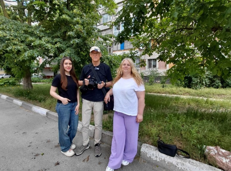 «Розуміння того, що твоя робота важлива, допомагає не опускати рук»: журналістка «Вгору» Валентина Пономарьова про роботу під обстрілами та незламний Херсон 20 «Розуміння того, що твоя робота важлива, допомагає не опускати рук»: журналістка «Вгору» Валентина Пономарьова про роботу під обстрілами та незламний Херсон 3