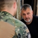 Колишній в’язень Кремля журналіст Владислав Єсипенко відвідує бійців на передовій 23 Фото: фейсбук / Vlad Yesypenko