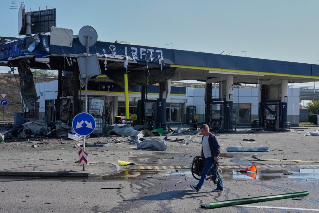 «Атака не закінчувалася — вона просто переміщувалася містом»: Єфрем Лукацький про ранкові удари по Києву 2 «Атака не закінчувалася — вона просто переміщувалася містом»: Єфрем Лукацький про ранкові удари по Києву 1