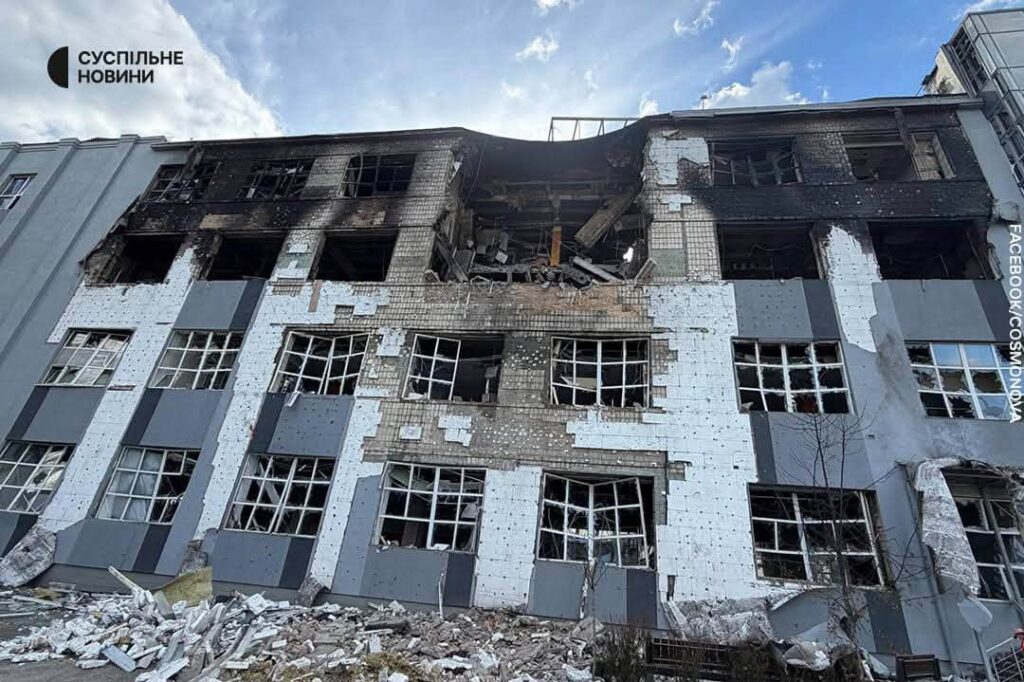Євгенія Кравчук: Росія перейшла від ударів по телевежах до атак на дата-центри, щоб позбавити українців доступу до інформації 2 Євгенія Кравчук: Росія перейшла від ударів по телевежах до атак на дата-центри, щоб позбавити українців доступу до інформації