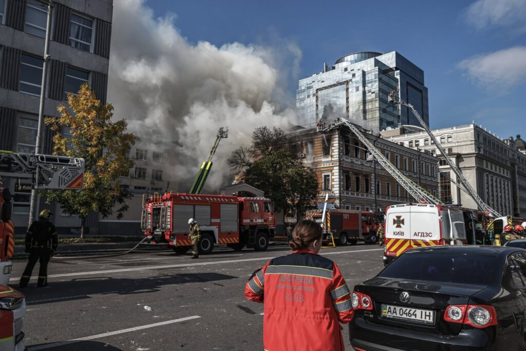 «Удар був фактично перед обличчям»: воєнкор «Радіо Свобода» Мар’ян Кушнір дивом уцілів під час атаки дрона в центрі Києва