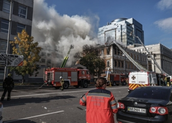 «Удар був фактично перед обличчям»: воєнкор «Радіо Свобода» Мар’ян Кушнір дивом уцілів під час атаки дрона в центрі Києва